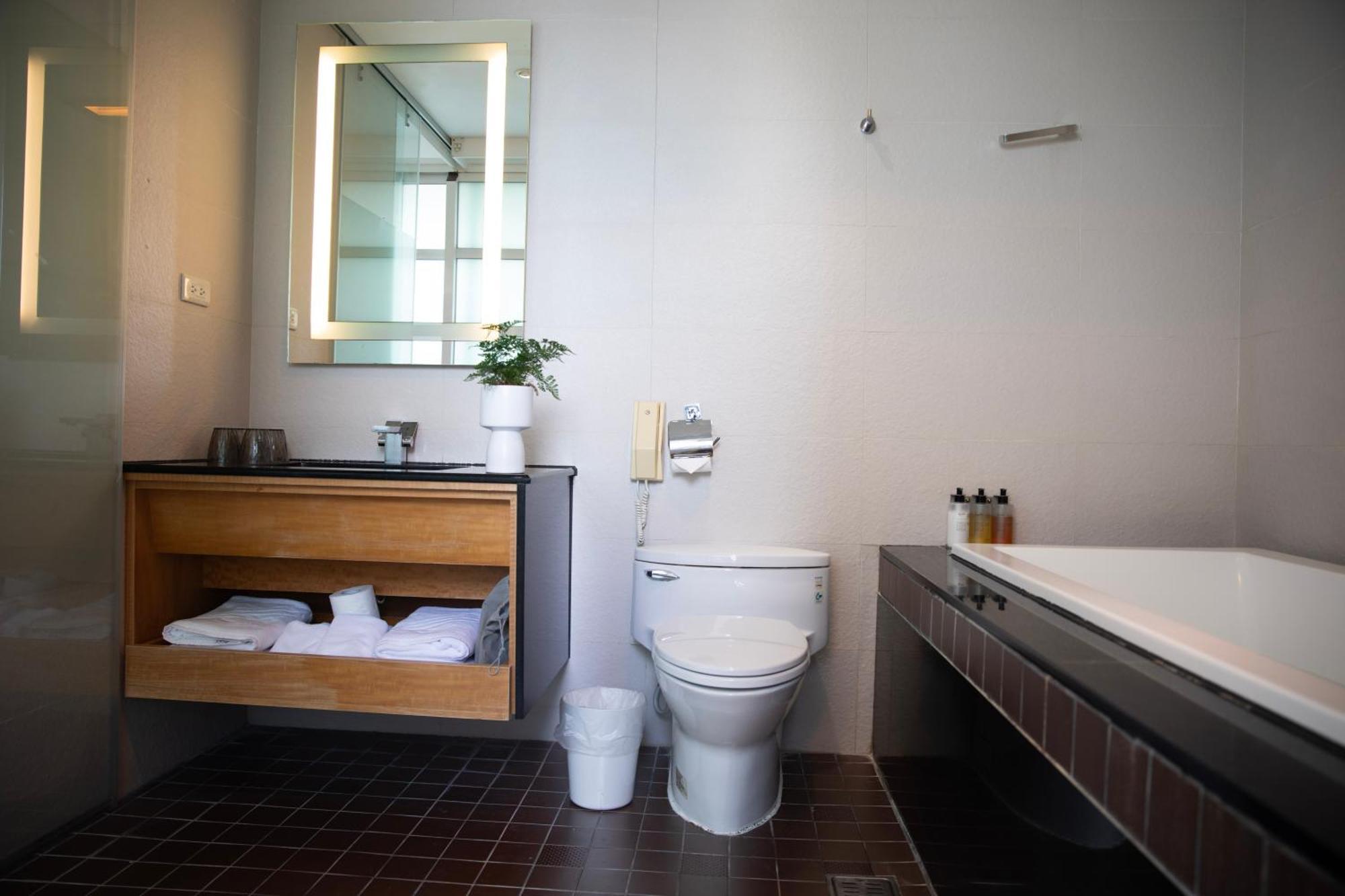 Kapok Hotel & Resorts Лодун Екстер'єр фото