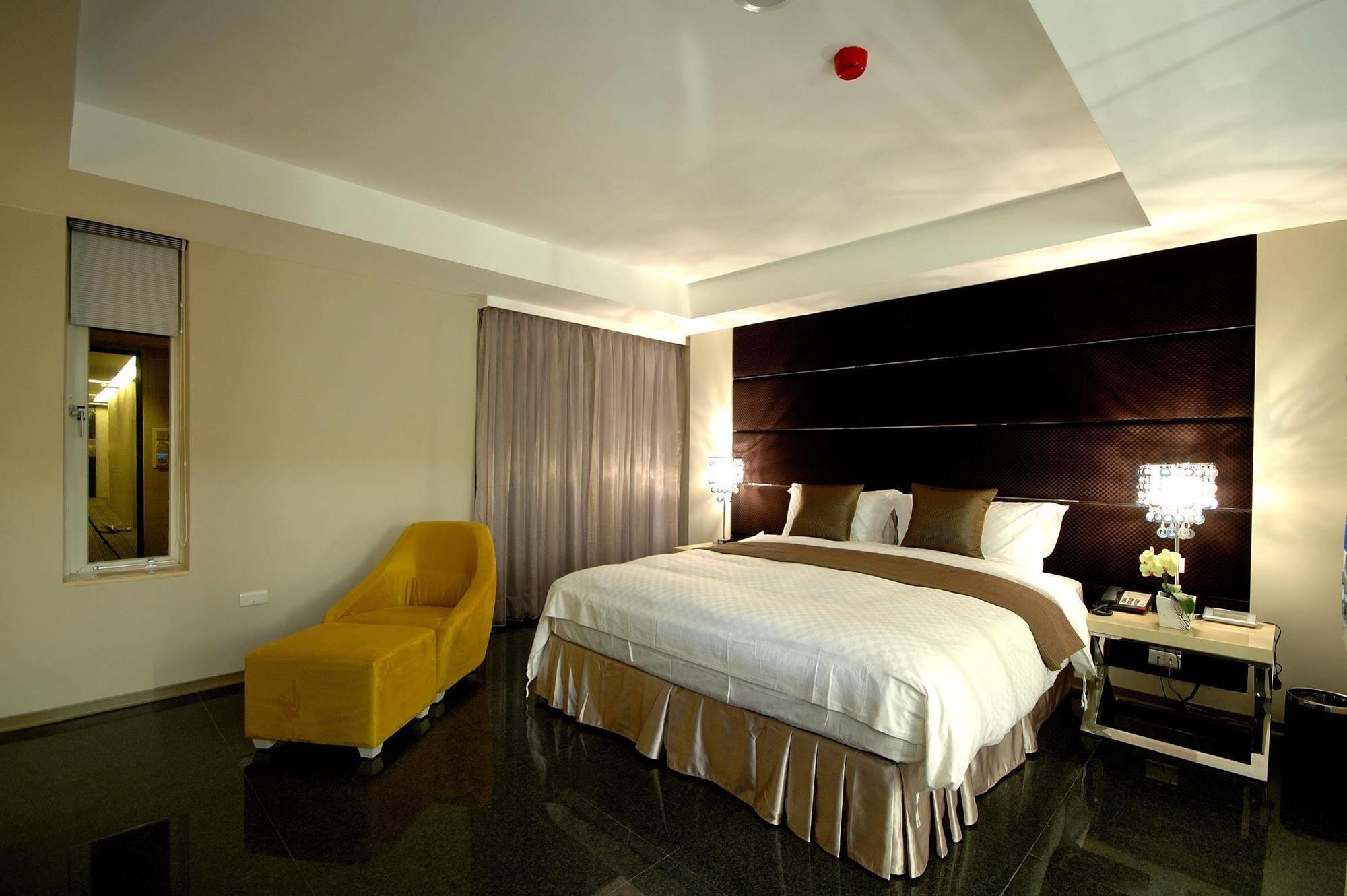 Kapok Hotel & Resorts Лодун Екстер'єр фото