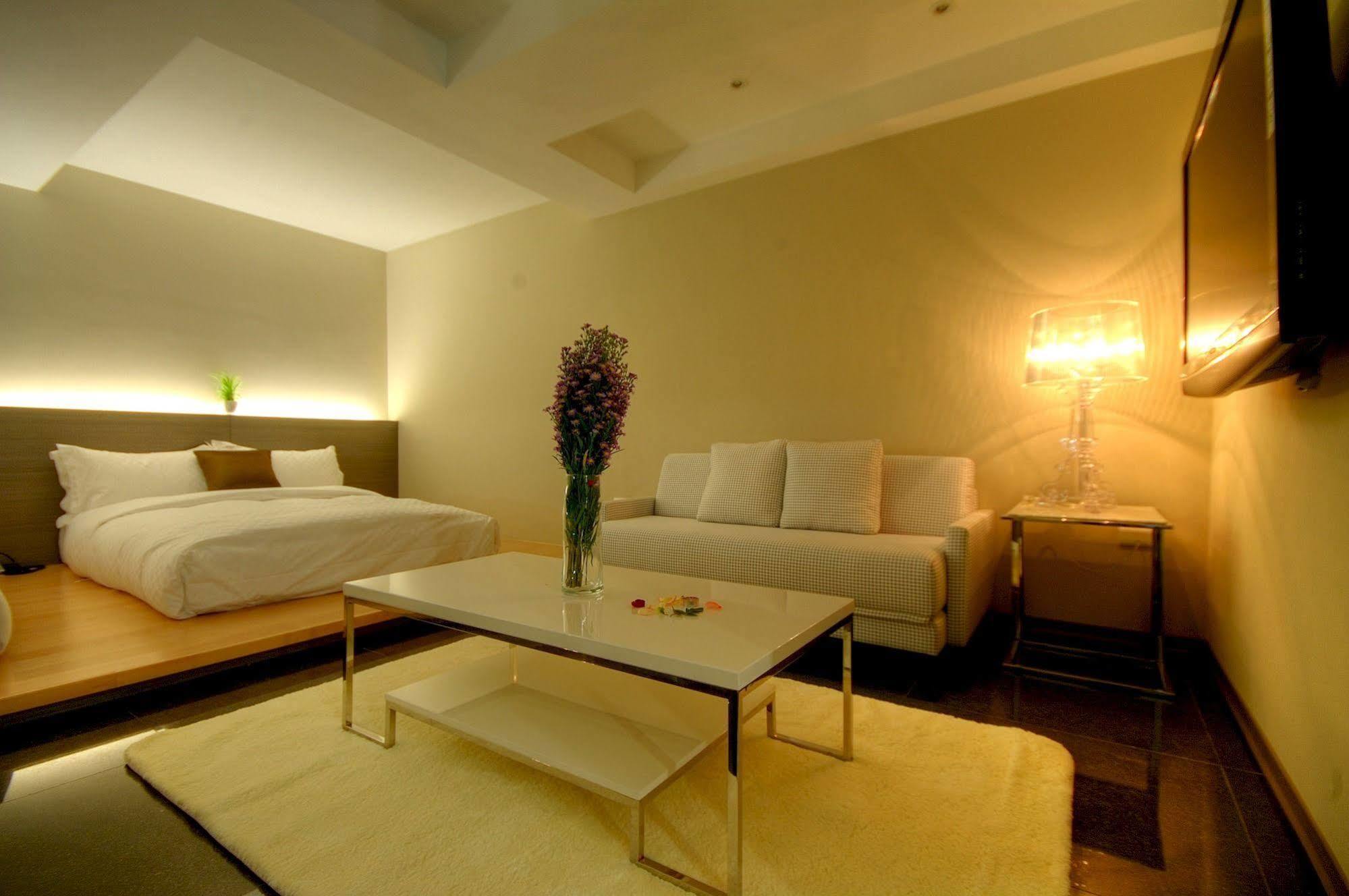 Kapok Hotel & Resorts Лодун Екстер'єр фото